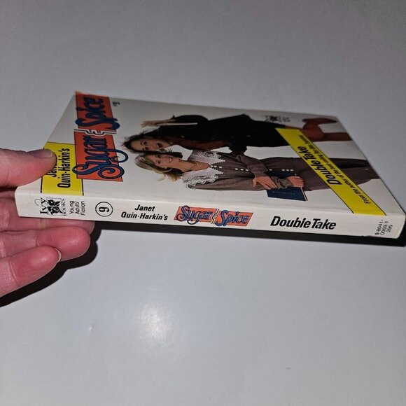 VTG Sugar & Spice #9 Double Take Paperback Book Janet Quin-Harkin 1987 - Picture 2 of 9
